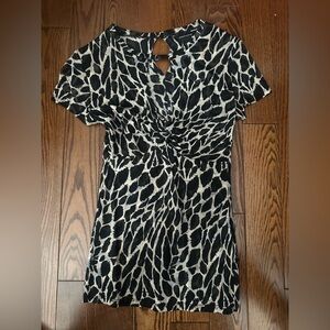 Moda International Monochrome Patterned Top